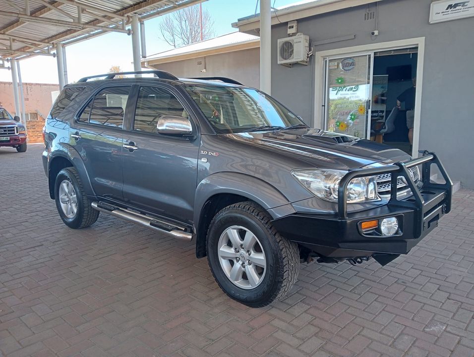2011 TOYOTA FORTUNER 3.0 D-4D HERITAGE  R/B A/T