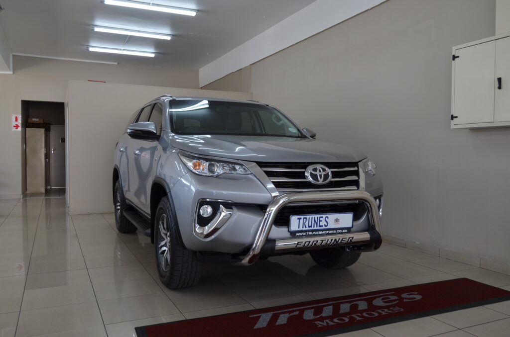 2017 TOYOTA FORTUNER 2.4GD-6 4X4 A/T