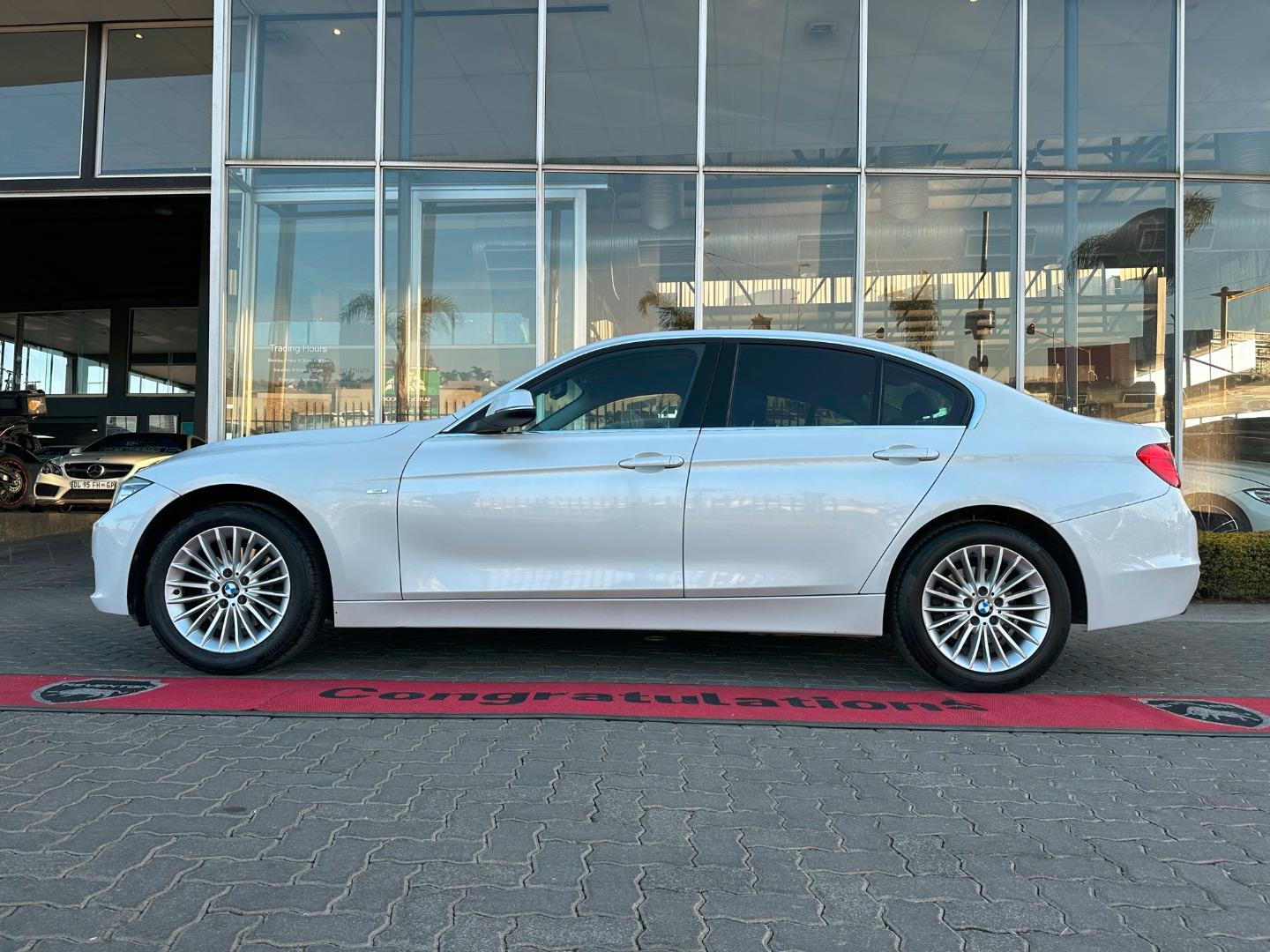 2014 BMW 3 SERIES 320d luxury auto