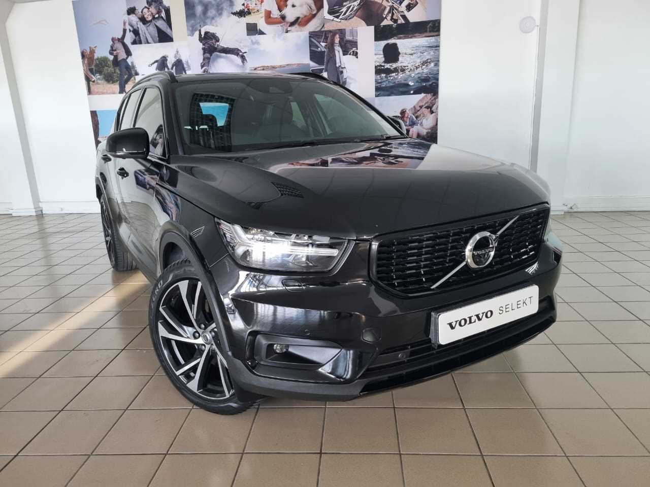 2021 VOLVO XC40 – T4 Geartronic R-Design