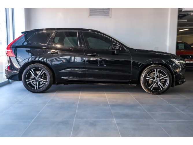 2021 Volvo XC60 D5 R-Design Geartronic AWD
