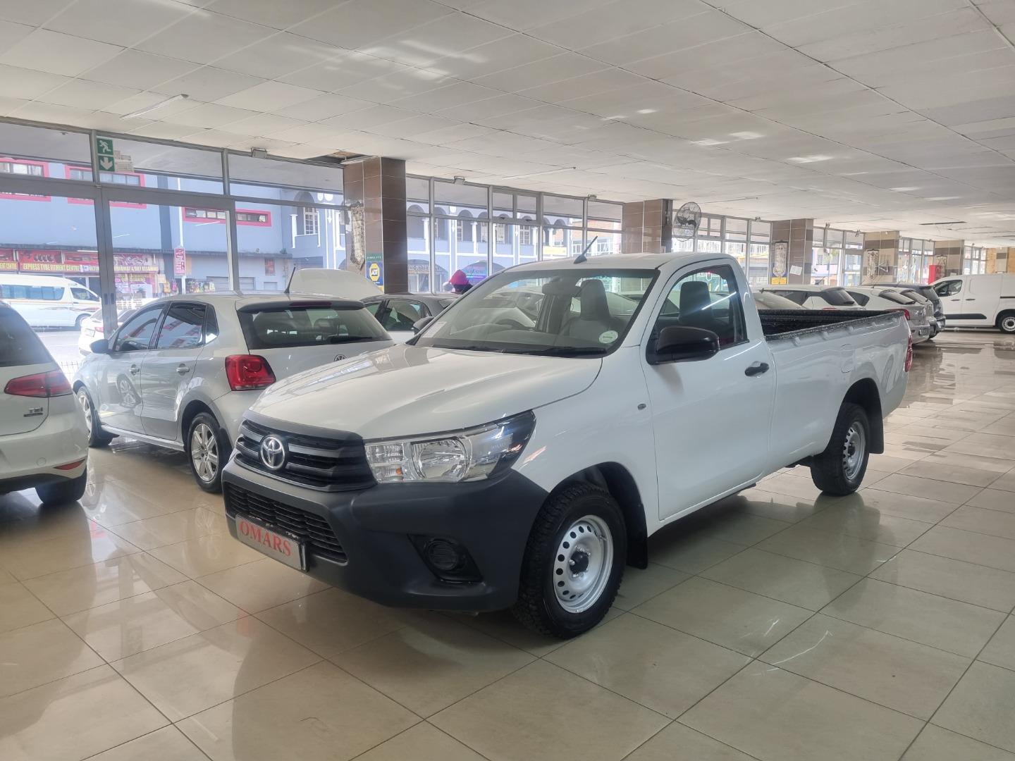 2019 TOYOTA HILUX 2.0 s (aircon)