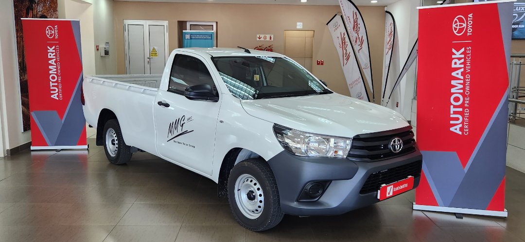 2023 Toyota Hilux 2.4GD S A/C 5MT [Demo]