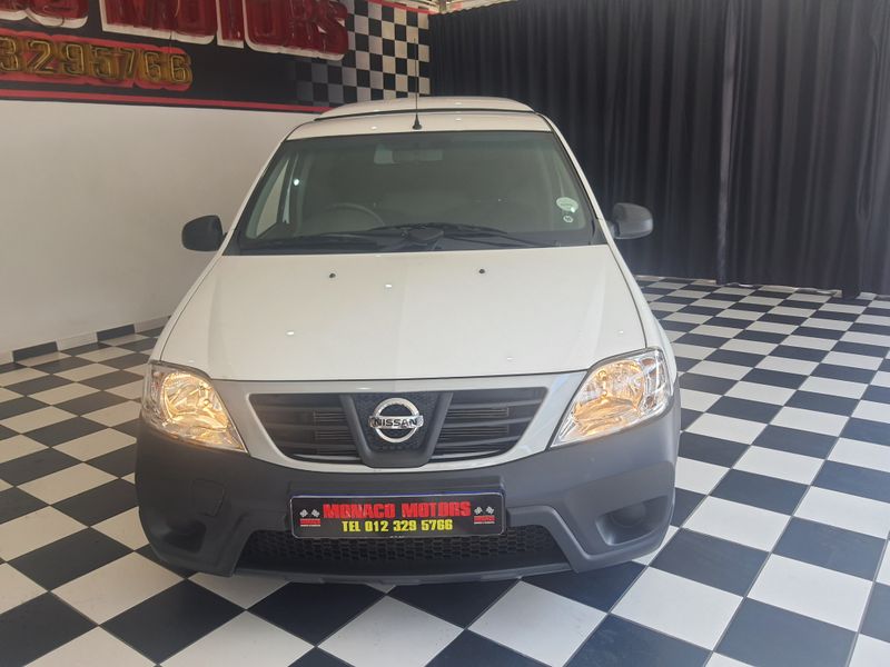 2021 Nissan NP200 1.5DCI A/C Safety Pack