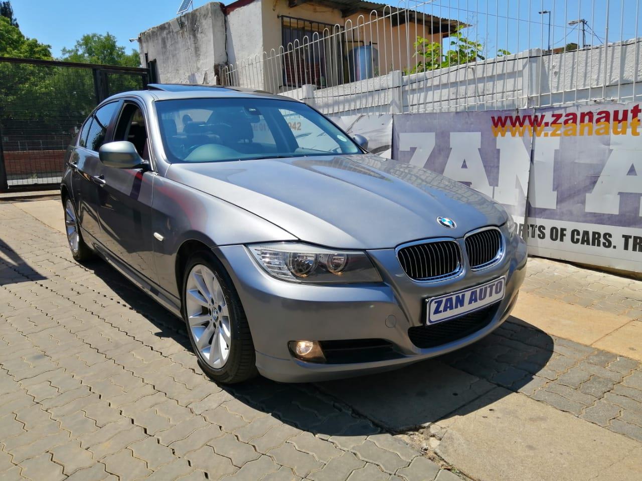 2012 BMW 3 Series 323i Auto