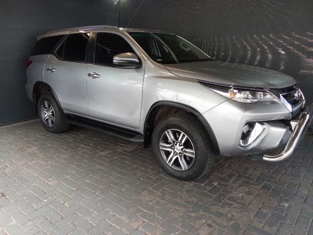 2019 TOYOTA FORTUNER 2.4GD6 R/B AUTOMATIC