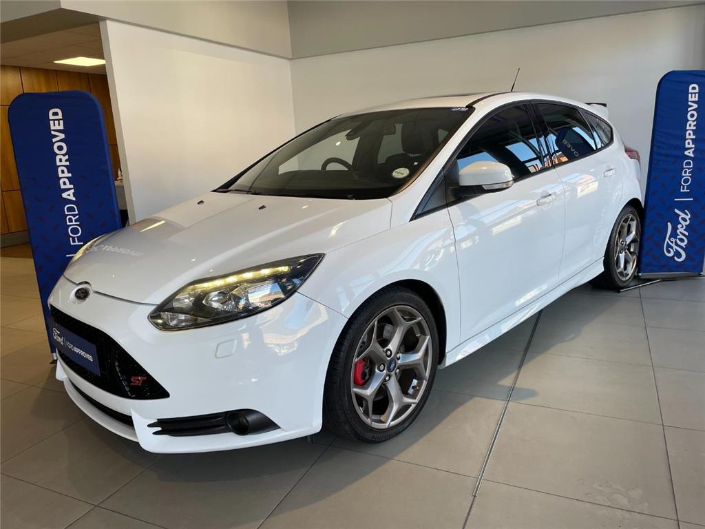 2015 Ford Focus ST 3