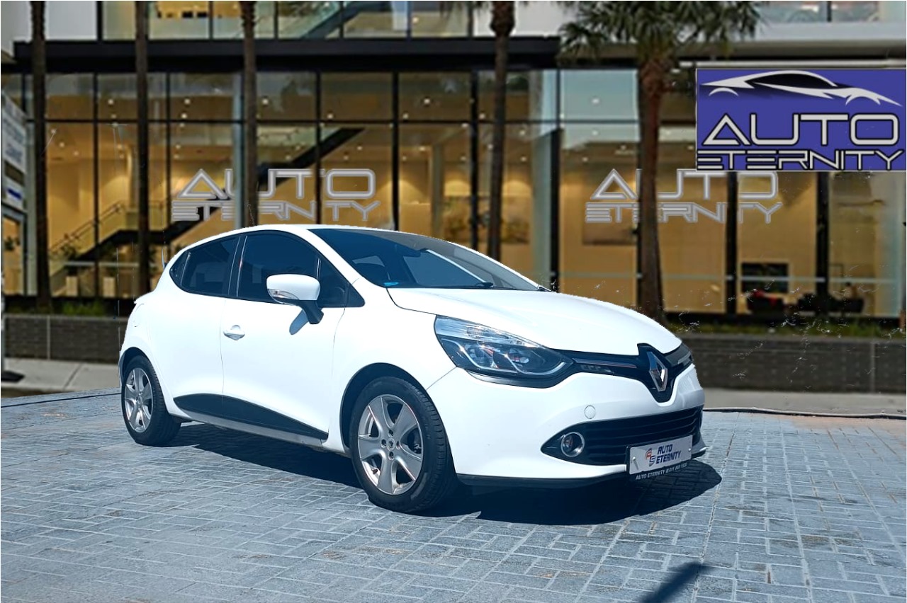 2017 Renault Clio IV 900T Expression 5-dr (66kW)