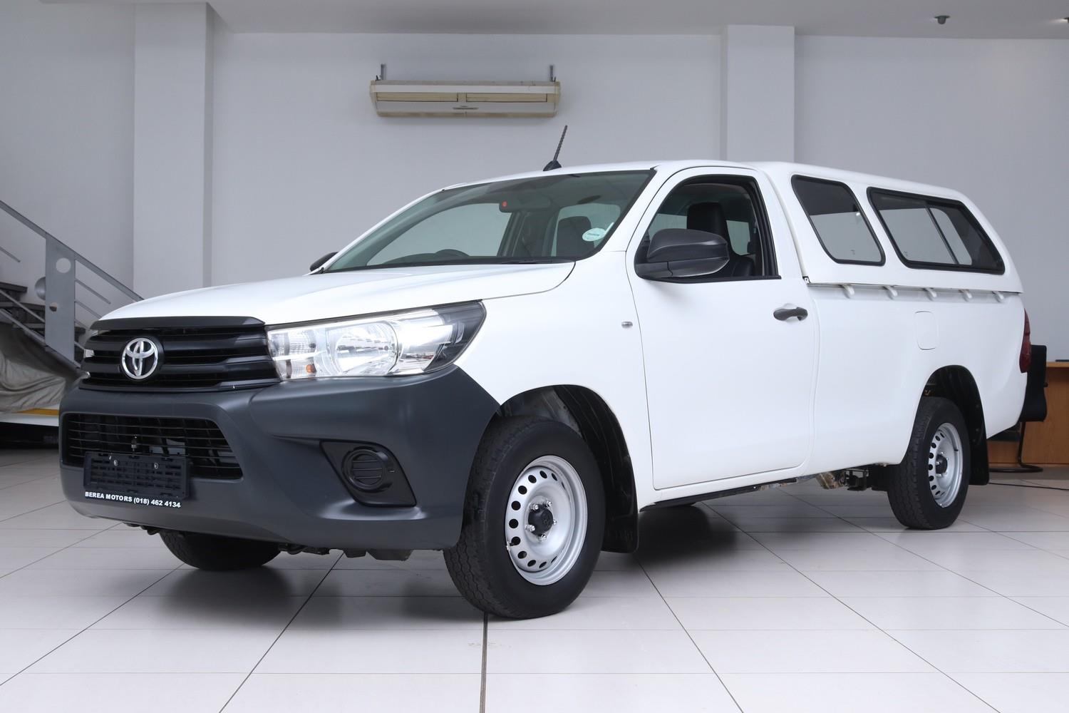 2020 TOYOTA HILUX 2.0 s (aircon)