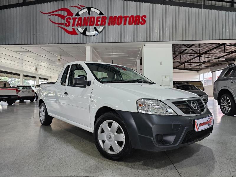 2022 NISSAN NP200 1.6 SAFETY PACK