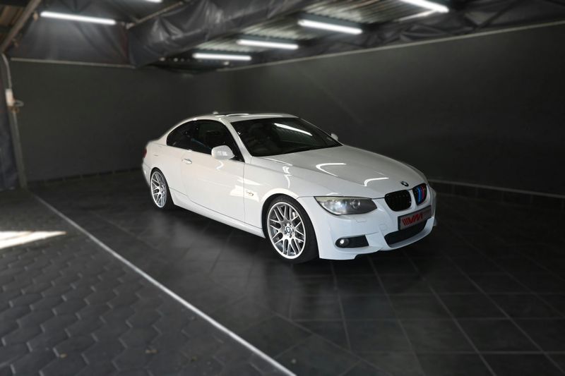 2010 BMW 320I COUPE A/T