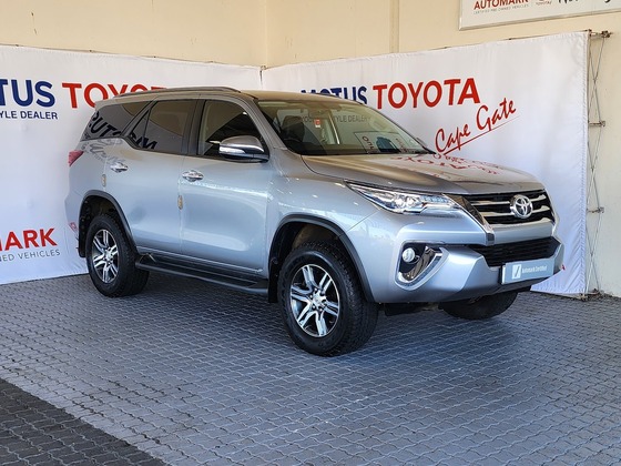2016 TOYOTA FORTUNER 2.8GD-6 R/B A/T