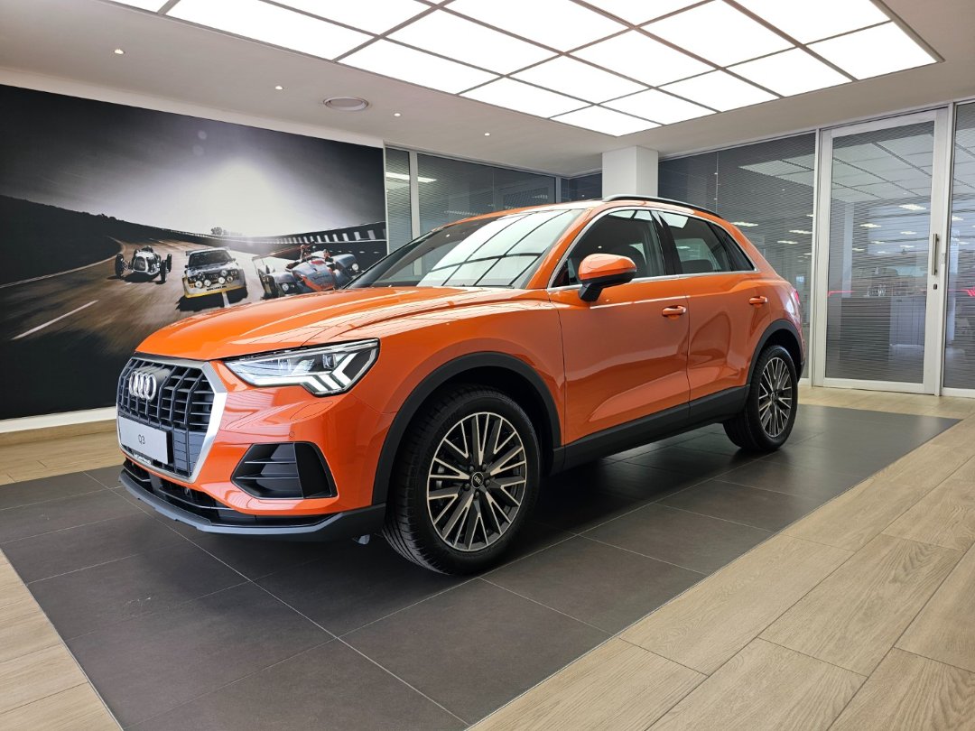 2024 Audi Q3 35 TFSI S tronic