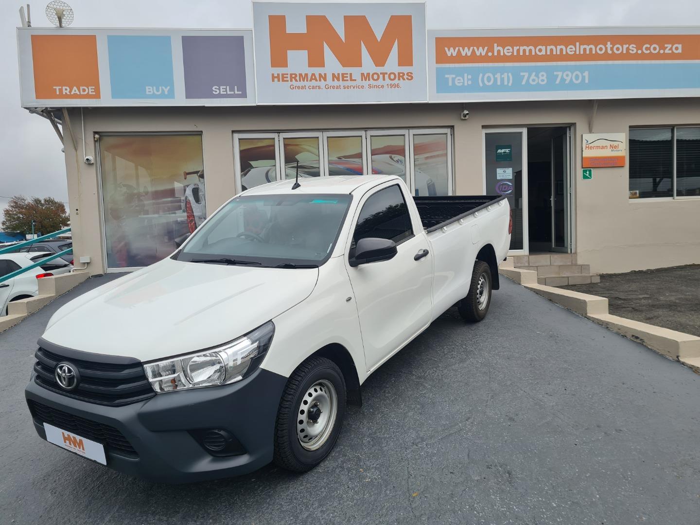2021 TOYOTA HILUX 2.0 S (AIRCON)