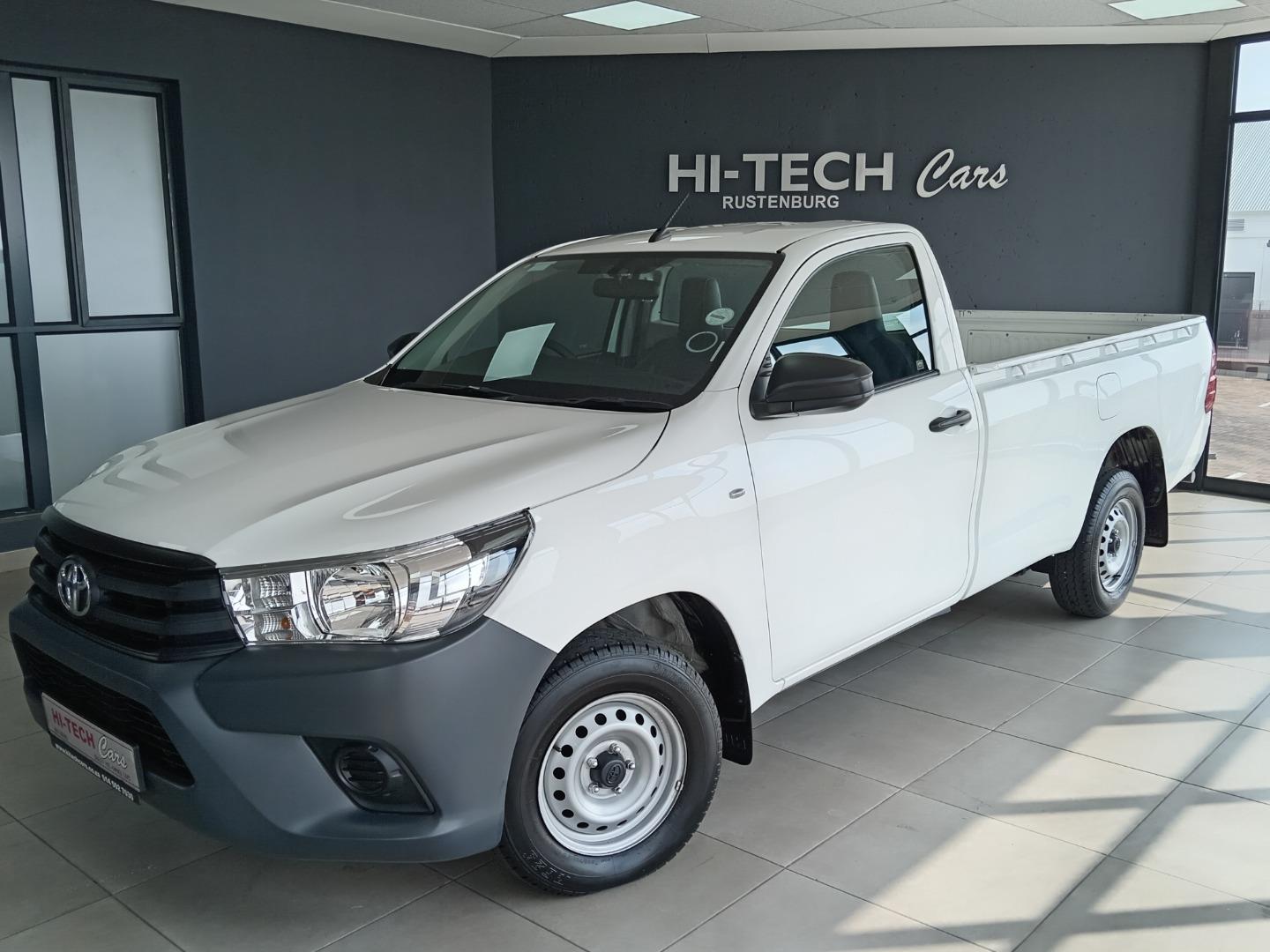 2022 TOYOTA HILUX 2.0 s (aircon)