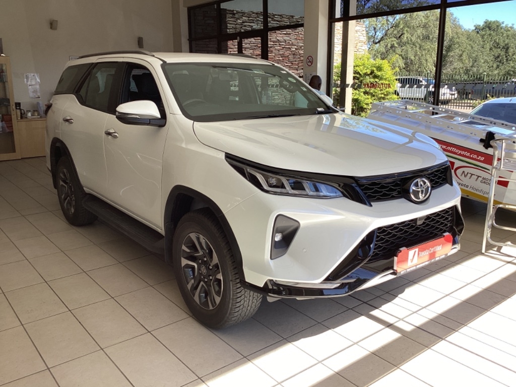 2024 TOYOTA FORTUNER 2.8 GD-6 AT