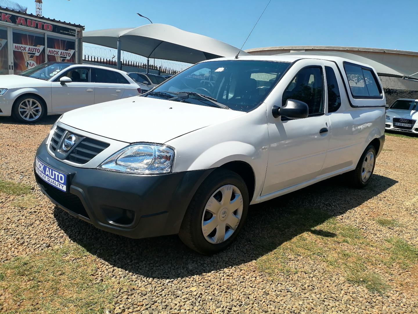 2021 NISSAN NP200 1.6i (aircon) safety pack