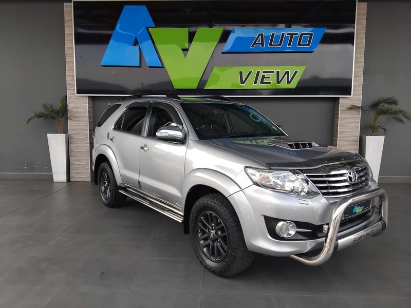 2014 TOYOTA FORTUNER 3.0D-4D R/B A/T
