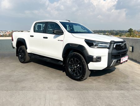 2024 TOYOTA HILUX 2.8GD-6 LEGEND