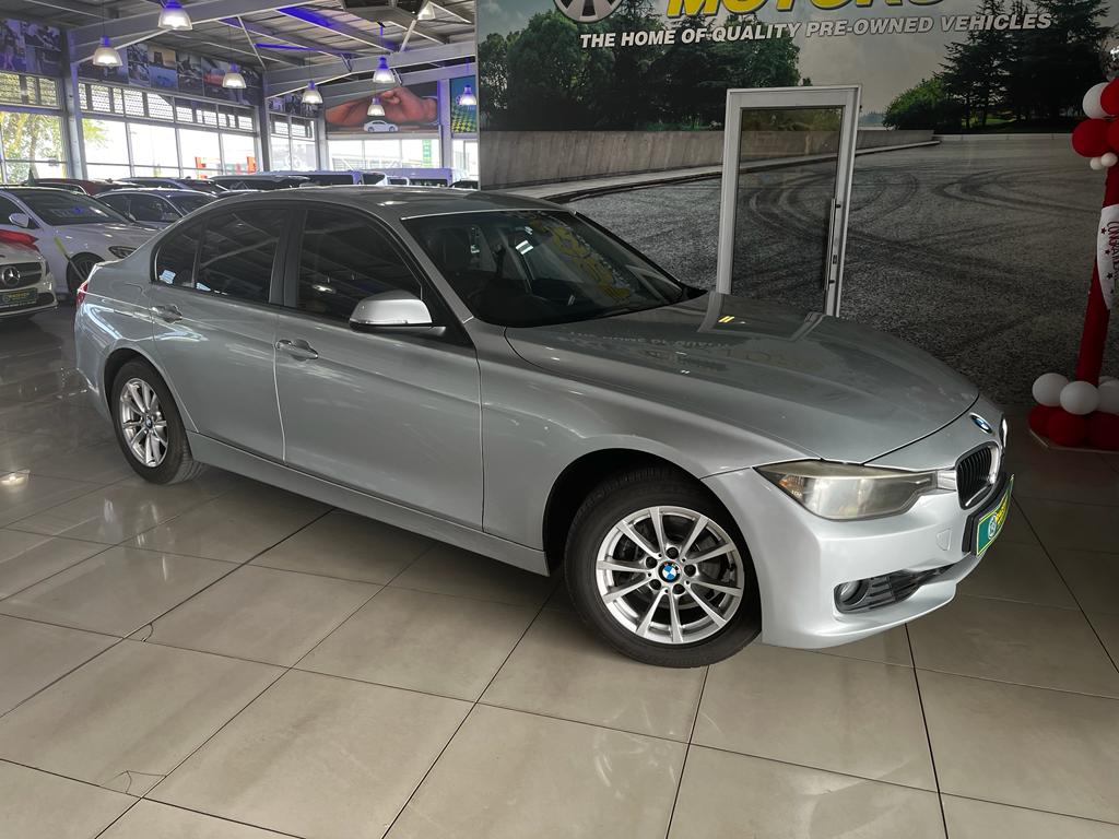 2016 BMW 3 Series 320i