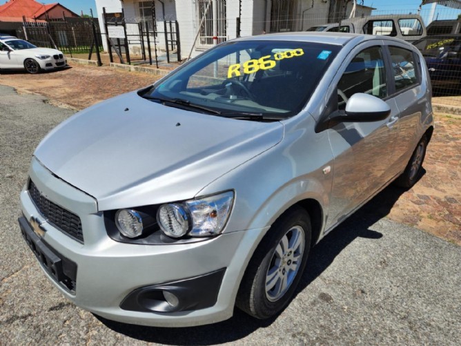 2013 Chevrolet Sonic 1.6 LS 5 Door