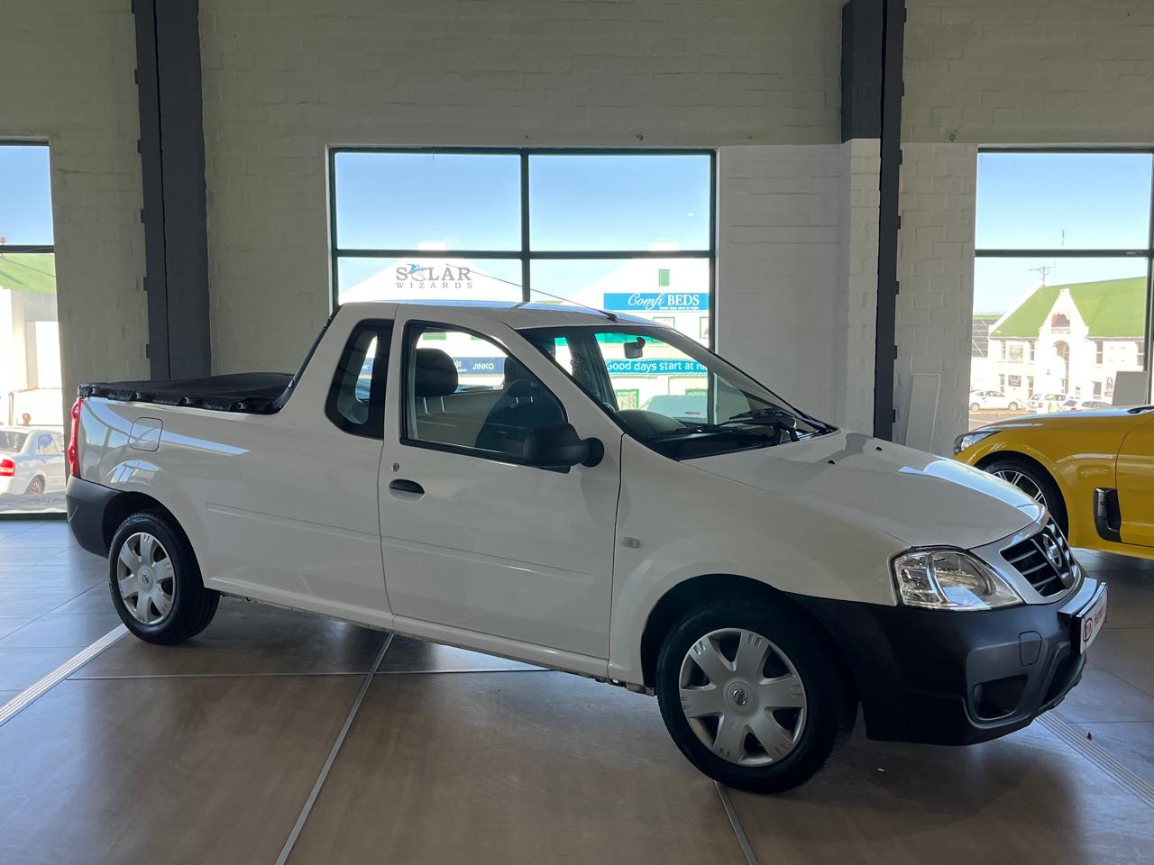 2023 NISSAN NP200 1.6 SAFETY A/C MANUAL PICK UP