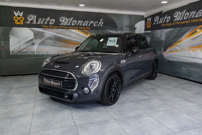 2017 MINI Hatch Cooper S Hatch 5-Door Auto