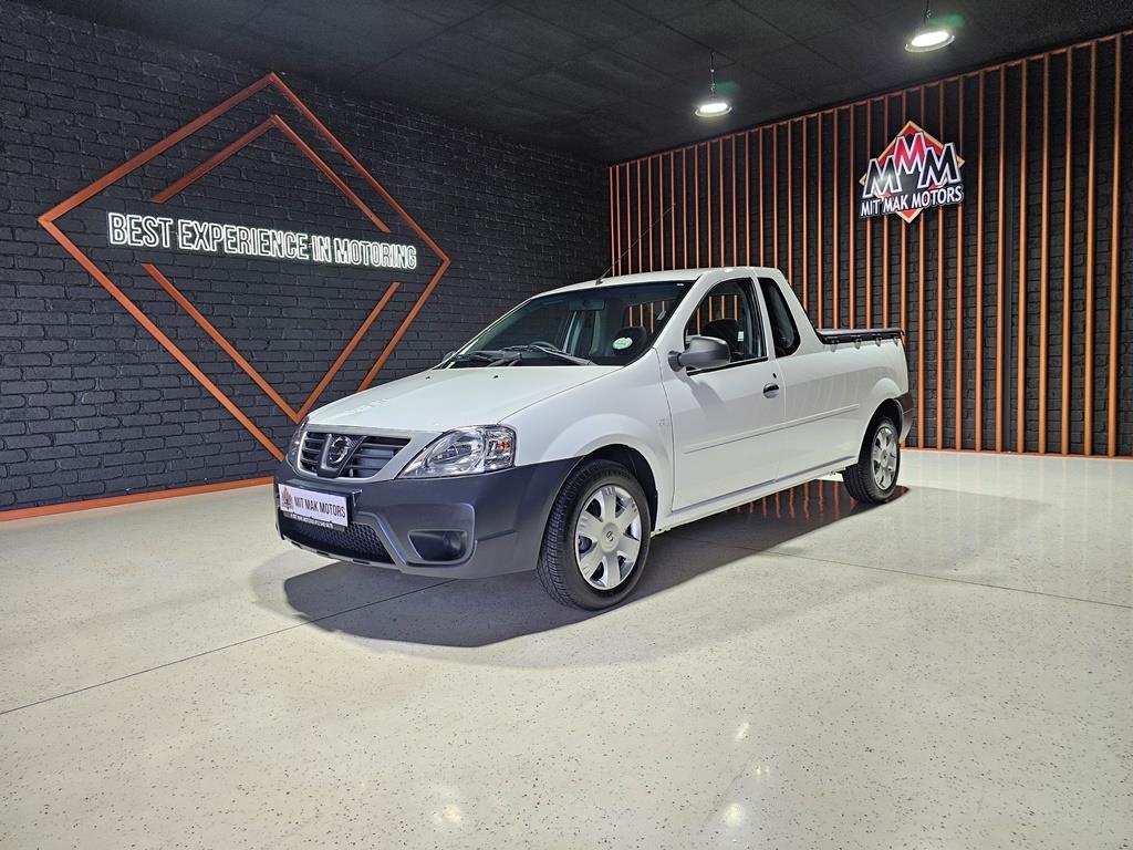 2024 Nissan NP200 1.6i (Aircon) Safety Pack