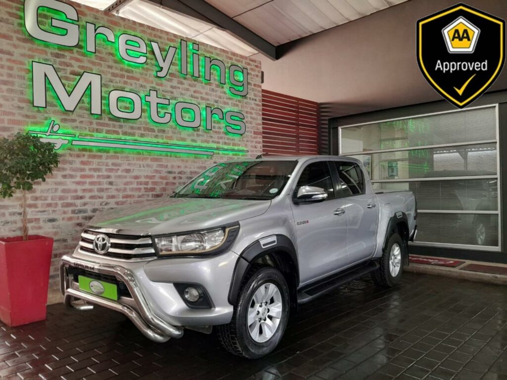 2016 Toyota Hilux 2.8GD-6 double cab Raider auto 2016 Toyota Hilux 2.8GD-6 double cab Raider auto