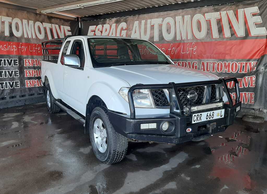 2013 NISSAN NAVARA 2.5 dCi XE K/CAB 4X4 P/U S/C