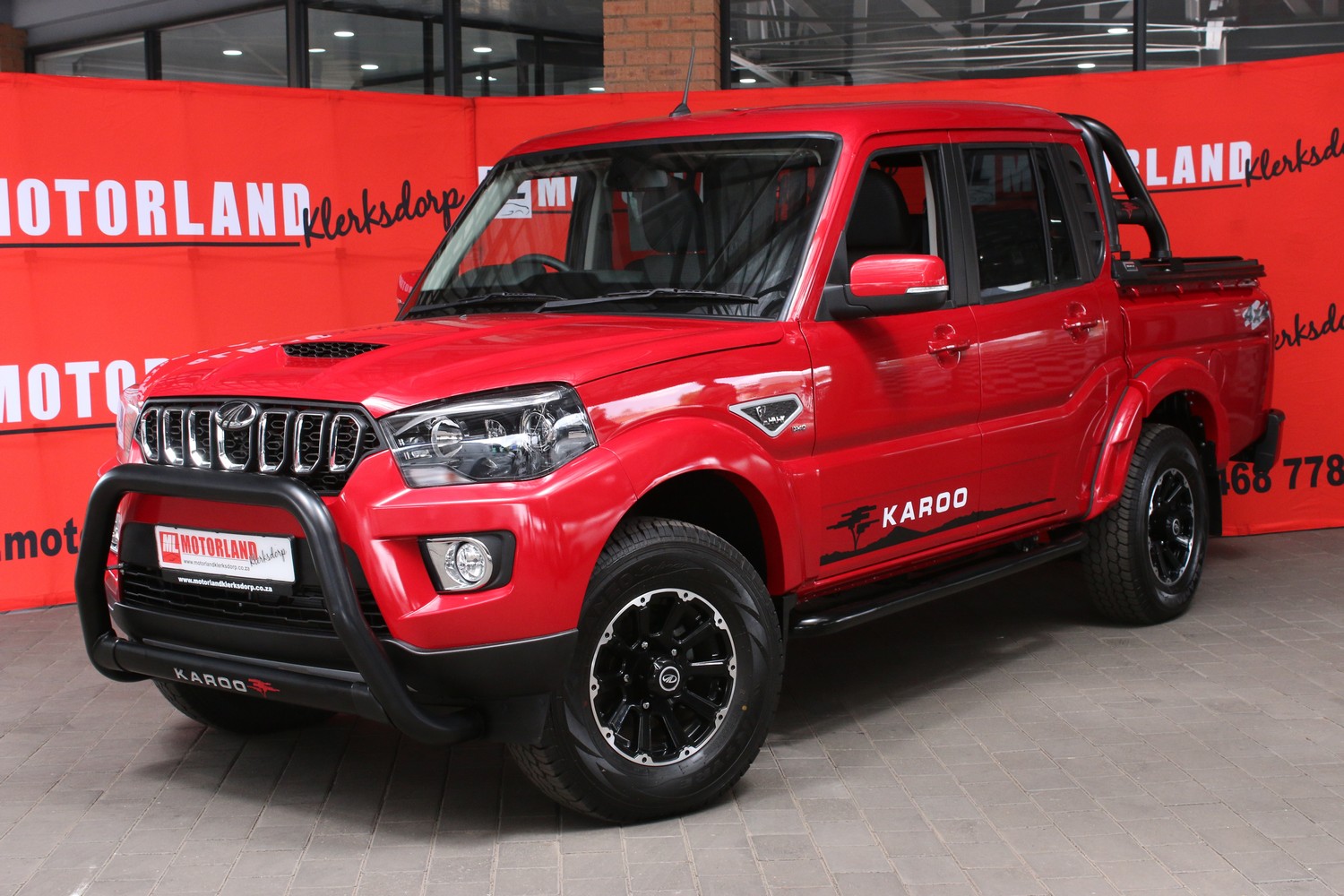 2023 Mahindra Pik Up 2.2 MHawk S11 4×4 A/T D/C