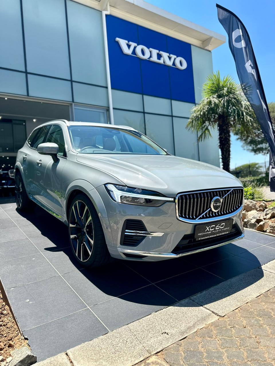 2024 VOLVO XC60 T8 TWIN ENGINE INSCRIPTION/PLUS BRIGHT AWD