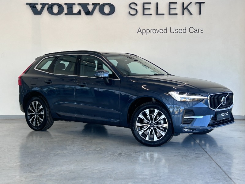 2024 VOLVO XC60 B5 MOMENTUM/ESSENTIAL GEARTRONIC AWD