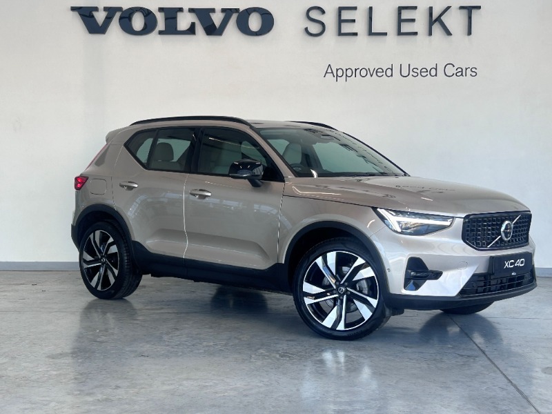 2024 VOLVO XC40 B3 GEARTRONIC ULTIMATE DARK (MILD HYBRID)