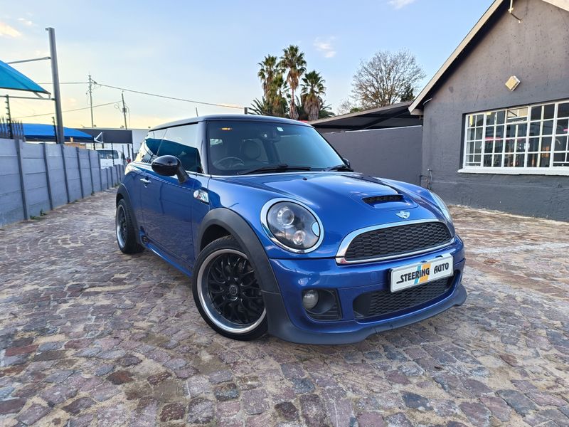 2014 MINI Hatch Cooper S JCW Manual