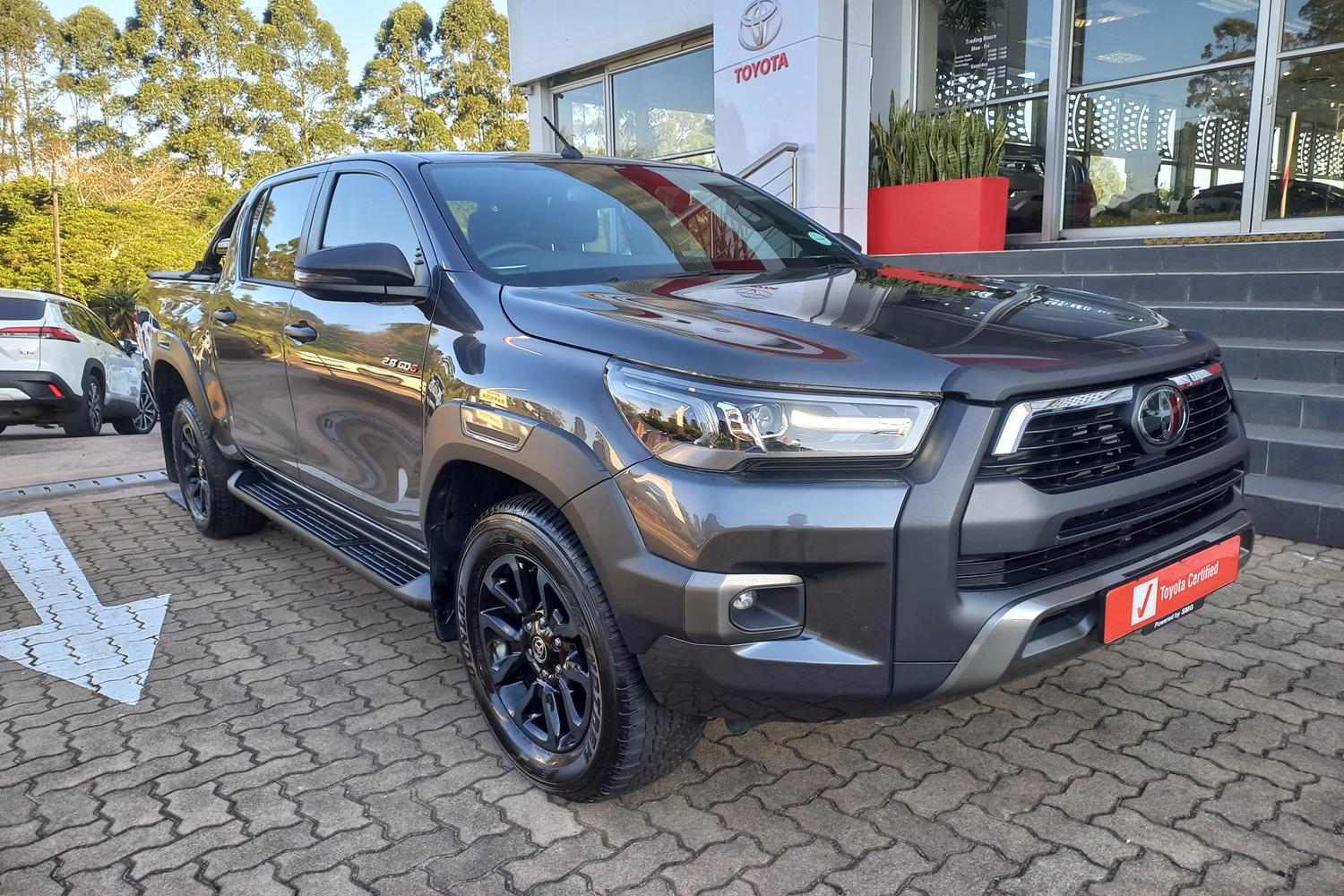 2023 TOYOTA HILUX 2.8GD-6 DOUBLE CAB 4×4 LEGEND AUTO