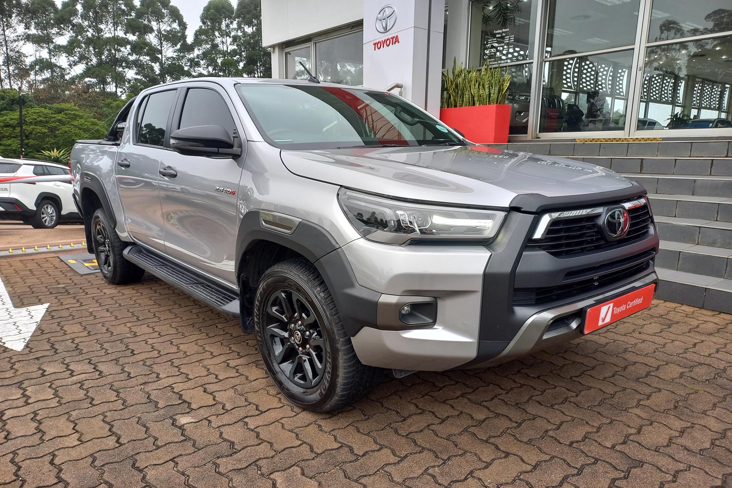 2023 TOYOTA HILUX 2.8GD-6 DOUBLE CAB LEGEND AUTO