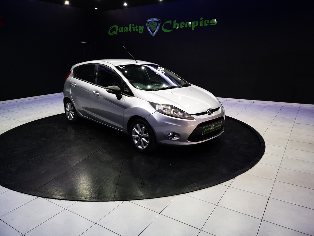 2012 FORD FIESTA 1.4i TREND 5Dr