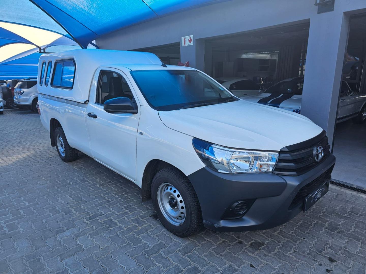 2020 Toyota Hilux 2.0 S (Aircon)
