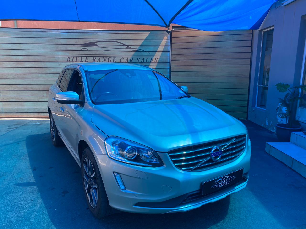 2017 Volvo XC60 D4 Momentum