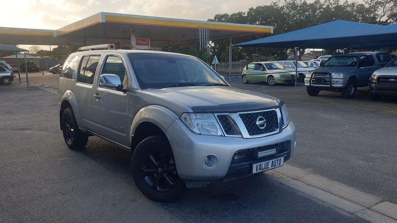 2010 Nissan Pathfinder 3.0dCi V6 LE