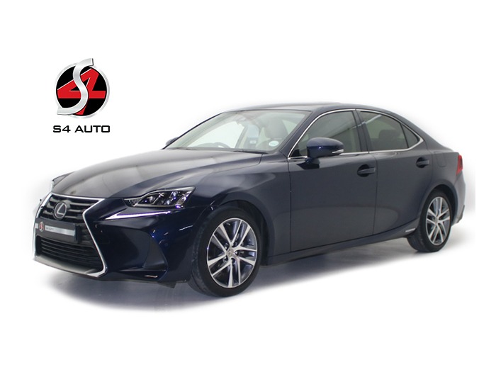 2019 LEXUS IS 300 HYBRID