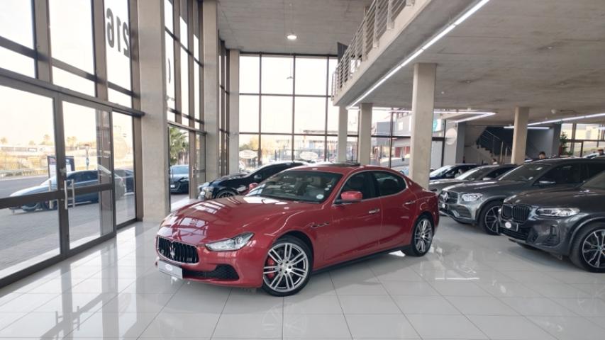 2017 Maserati Ghibli