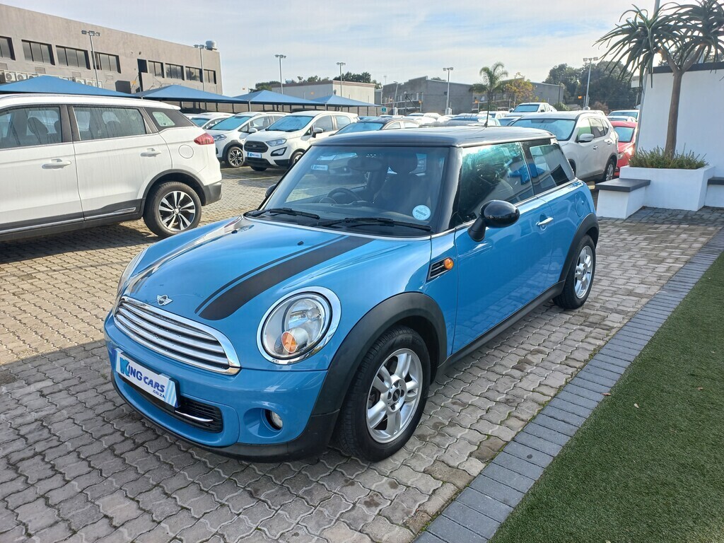 2014 MINI COOPER