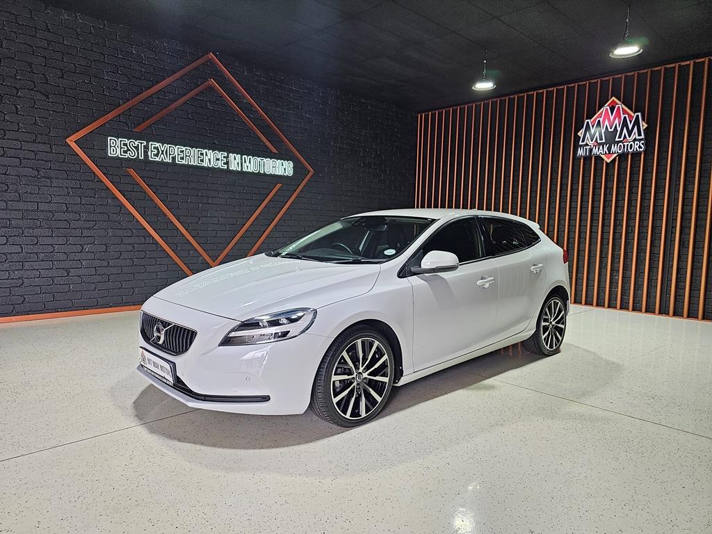 2017 Volvo V40 D2 Momentum