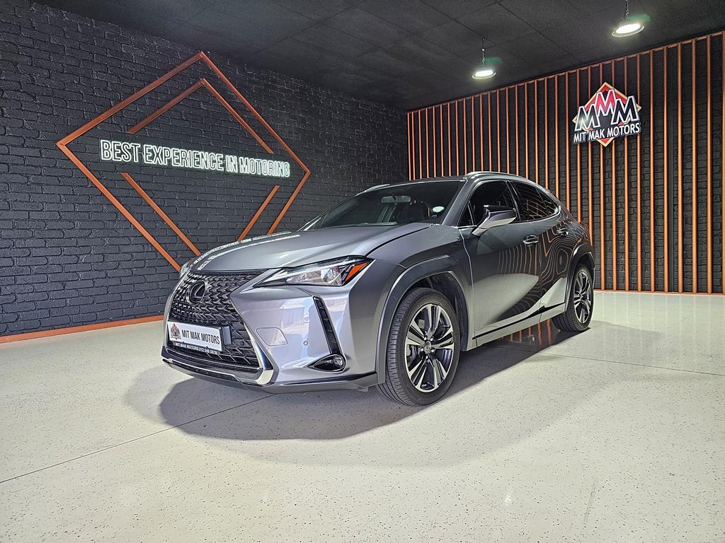 2019 Lexus UX 200 EX