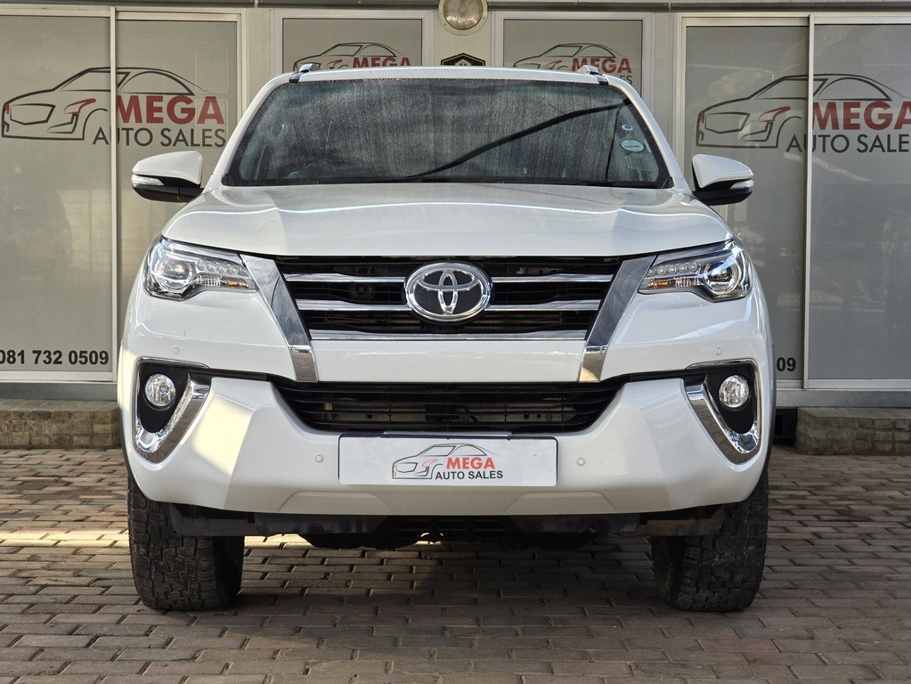 2016 TOYOTA FORTUNER 2.8GD-6 R/B A/T