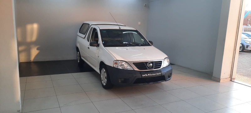 2019 Nissan NP200 1.6 8V Base A/C + Safety Pack