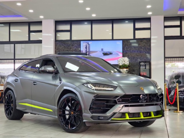 2022 Lamborghini Urus 4.0 V8