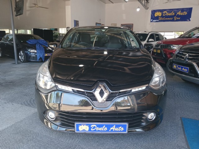 2015 Renault Clio IV 900T Expression 5 Door (66KW)